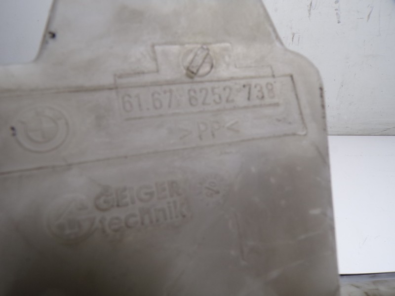 Recambio de deposito limpia para bmw x5 (e53) 3.0 turbodiesel cat referencia OEM IAM 61668252722 61676252738 