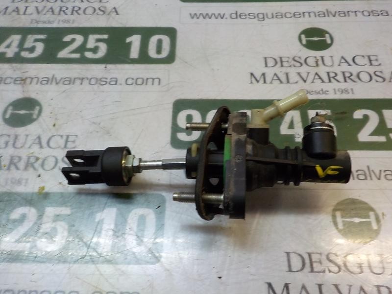 Recambio de bomba embrague para toyota auris 1.4 turbodiesel cat referencia OEM IAM 3142002031  