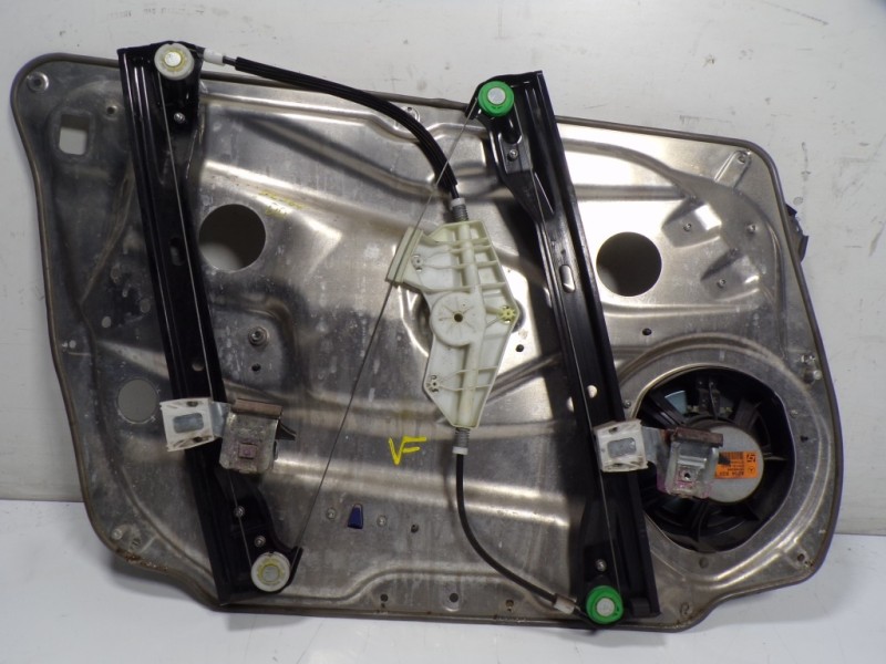 Recambio de elevalunas delantero derecho para mercedes-benz clase e (w212) lim. 3.0 cdi cat referencia OEM IAM A2127201679 A2128
