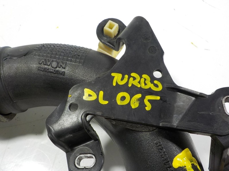 Recambio de tubo intercooler para renault kadjar 1.2 tce energy referencia OEM IAM 144601001R  