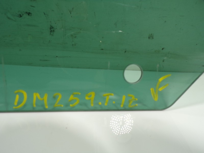 Recambio de cristal puerta trasero izquierdo para cupra leon kl8 2.0 tsi vz 245 referencia OEM IAM 5FA845025E  