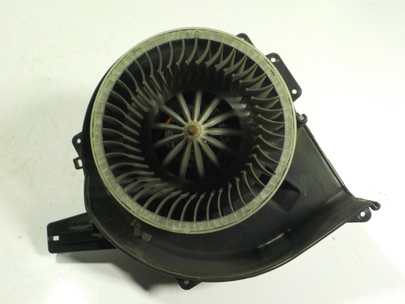 Recambio de motor calefaccion para seat ibiza (6j5) 1.6 tdi referencia OEM IAM 6R1819015 6R1819015 