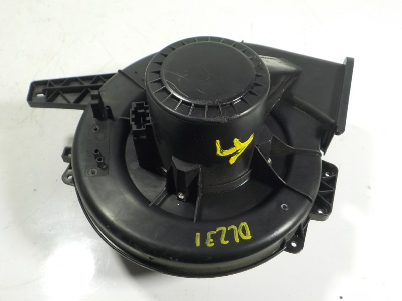Recambio de motor calefaccion para seat ibiza (6j5) 1.6 tdi referencia OEM IAM 6R1819015 6R1819015 