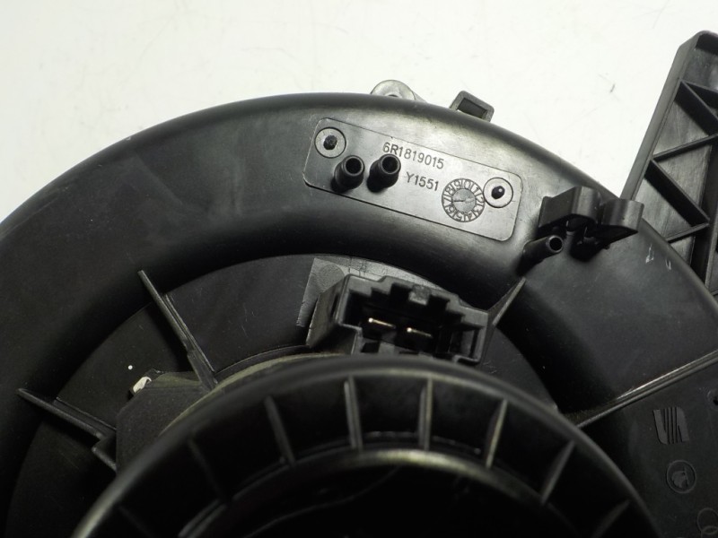 Recambio de motor calefaccion para seat ibiza (6j5) 1.6 tdi referencia OEM IAM 6R1819015 6R1819015 