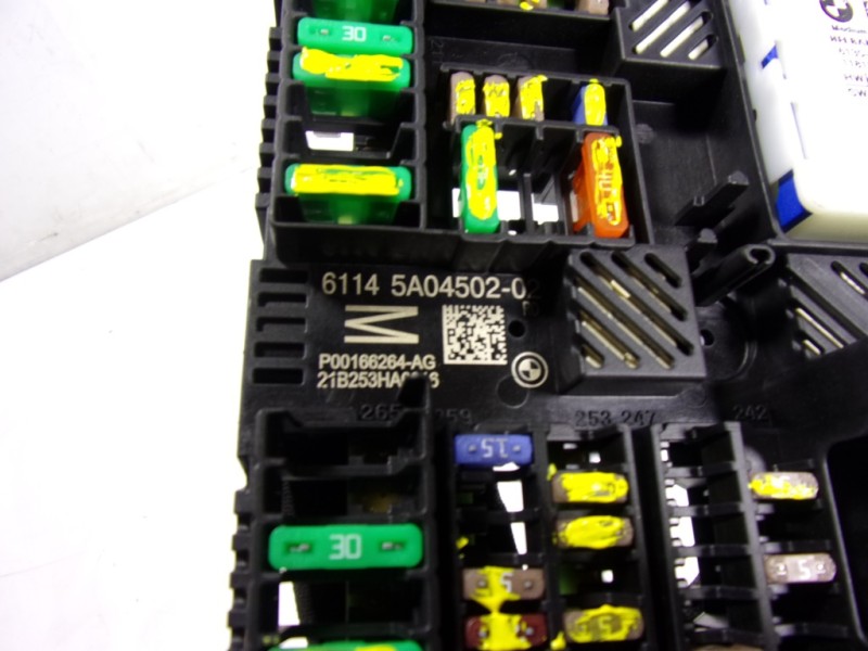 Recambio de caja reles / fusibles para bmw ix3 referencia OEM IAM 61145A04502 61358795478 