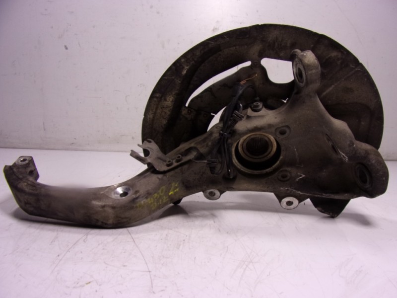 Recambio de mangueta delantera izquierda para bmw x6 (e71) 3.0d referencia OEM IAM 31216869869  31226867808