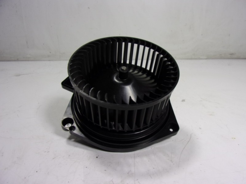 Recambio de motor calefaccion para bmw ix3 referencia OEM IAM 64119382861 T470307 