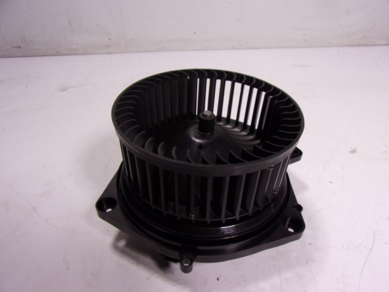 Recambio de motor calefaccion para bmw ix3 referencia OEM IAM 64119382861 T470307 