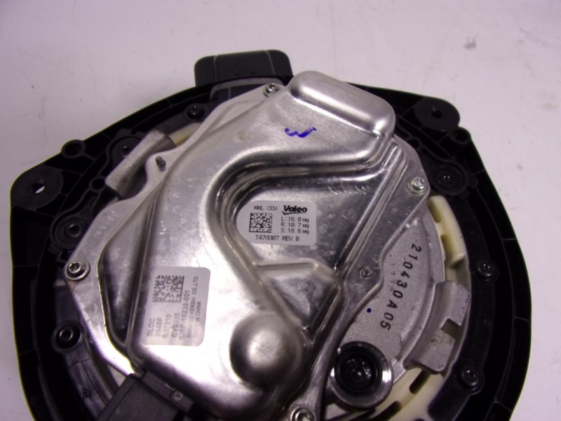 Recambio de motor calefaccion para bmw ix3 referencia OEM IAM 64119382861 T470307 