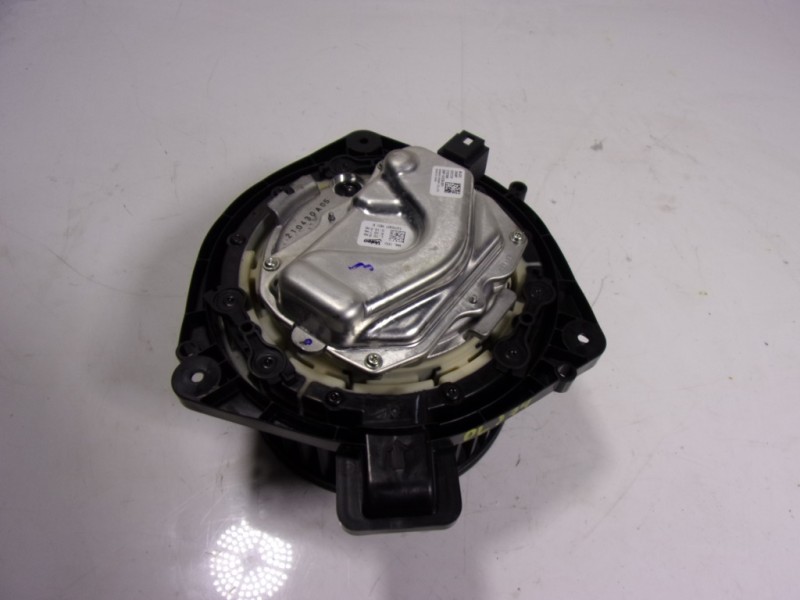Recambio de motor calefaccion para bmw ix3 referencia OEM IAM 64119382861 T470307 