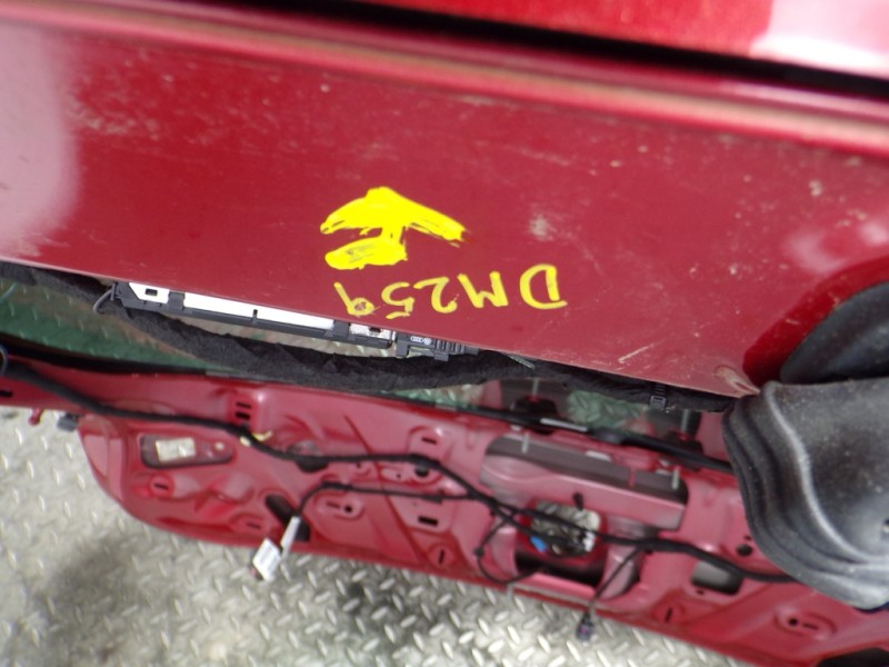 Recambio de porton trasero para cupra leon kl8 2.0 tsi vz 245 referencia OEM IAM 5FA827023  