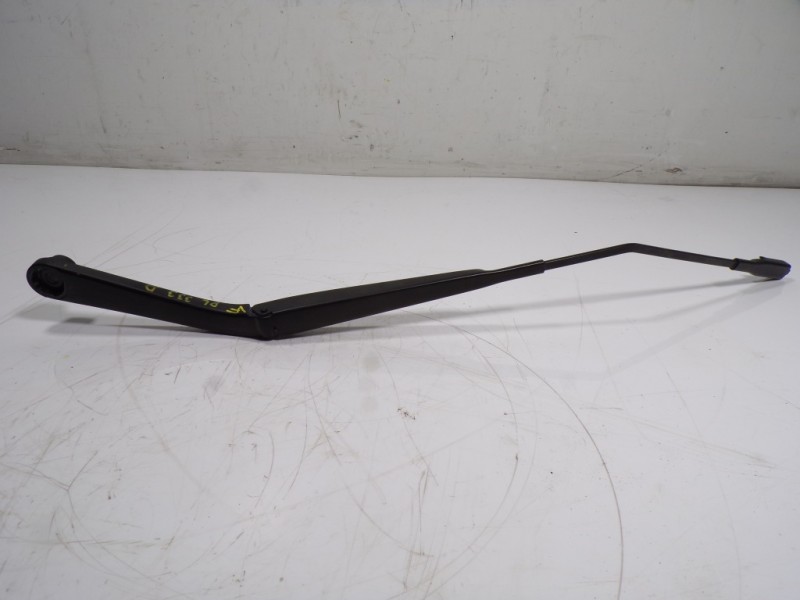 Recambio de brazo limpia delantero derecho para nissan juke (f15) 1.2 16v cat referencia OEM IAM 28881BA62C  