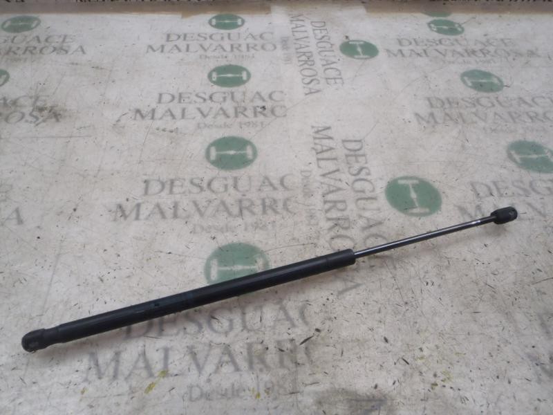 Recambio de amortiguadores maletero / porton para smart forfour básico (55kw) referencia OEM IAM A4547400145  