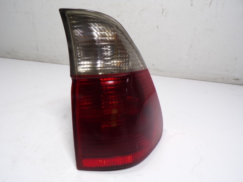 Recambio de piloto trasero derecho para bmw x5 (e53) 3.0 turbodiesel cat referencia OEM IAM 63217164476  