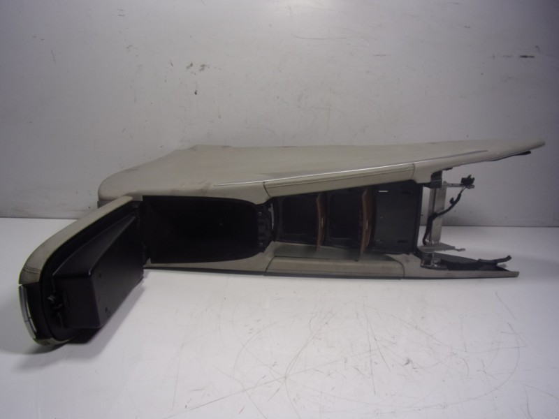 Recambio de apoyabrazos central para mercedes-benz clase gl (x164) 320 cdi 4-matic (164.822) referencia OEM IAM A16468014197G55 