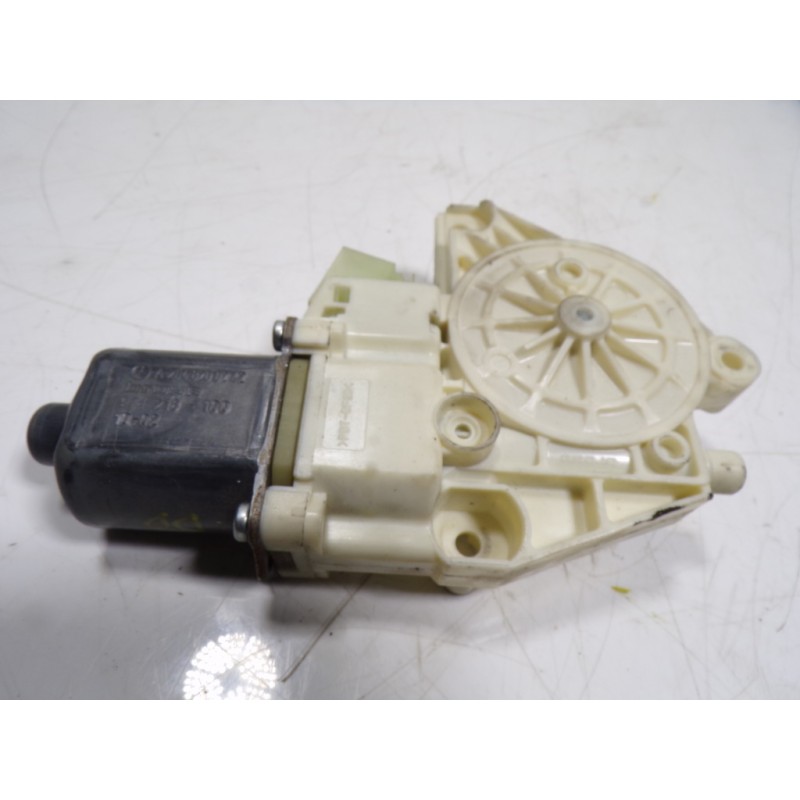 Recambio de motor elevalunas delantero derecho para mercedes-benz clase e (w212) lim. 3.0 cdi cat referencia OEM IAM A2129066702
