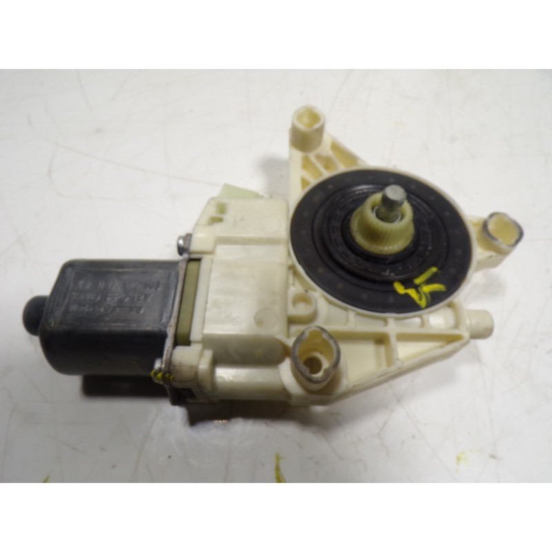Recambio de motor elevalunas delantero izquierdo para mercedes-benz clase e (w212) lim. 3.0 cdi cat referencia OEM IAM A21290668