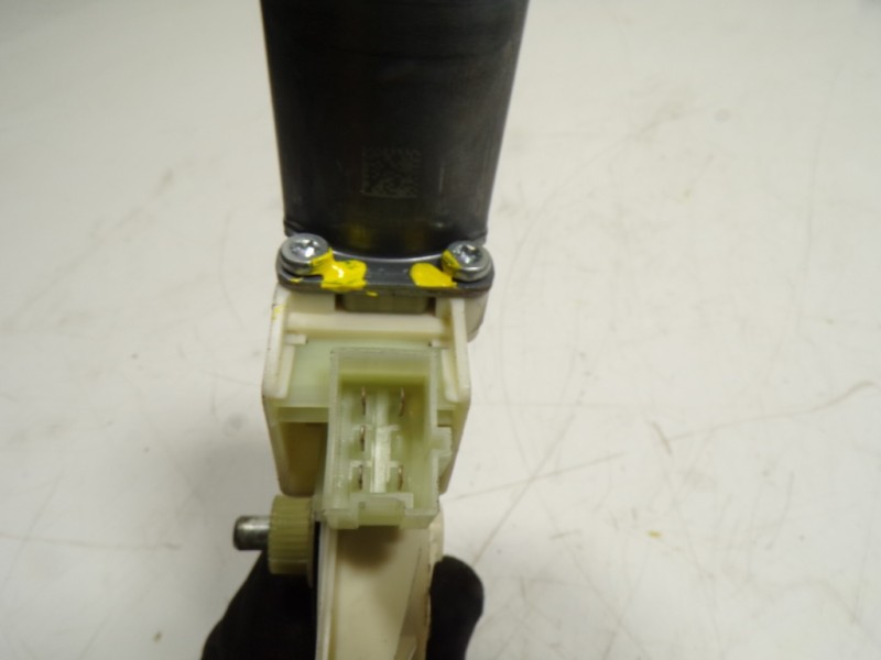 Recambio de motor elevalunas delantero izquierdo para mercedes-benz clase e (w212) lim. 3.0 cdi cat referencia OEM IAM A21290668