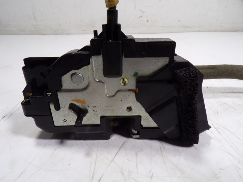 Recambio de cerradura puerta trasera derecha para nissan juke (f15) 1.2 16v cat referencia OEM IAM 82500BA60B  