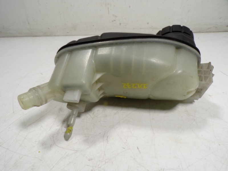 Recambio de deposito expansion para mercedes-benz clase cla (w117) 2.1 cdi cat referencia OEM IAM A2465000049  