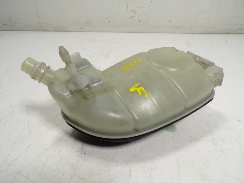 Recambio de deposito expansion para mercedes-benz clase cla (w117) 2.1 cdi cat referencia OEM IAM A2465000049  