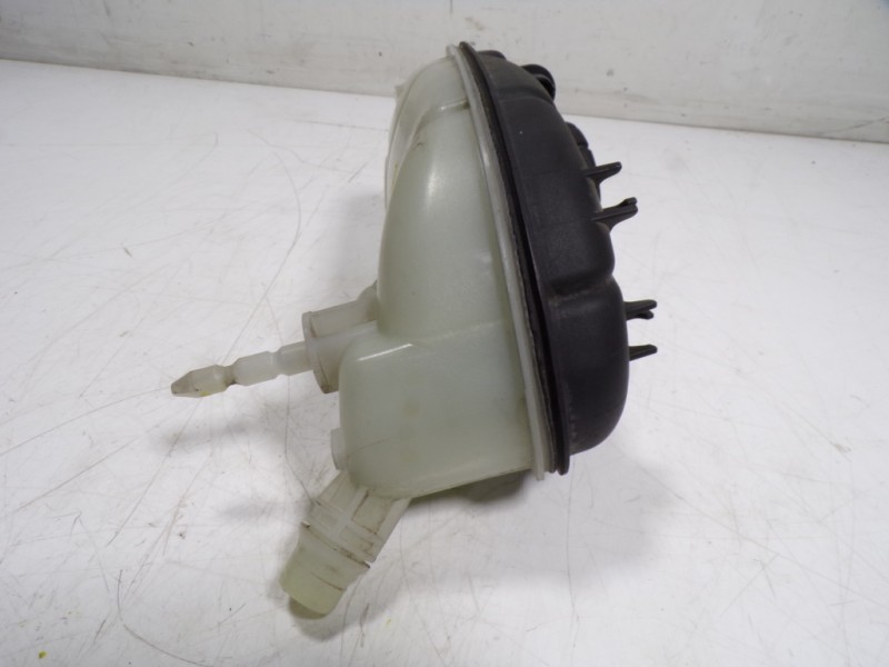 Recambio de deposito expansion para mercedes-benz clase cla (w117) 2.1 cdi cat referencia OEM IAM A2465000049  