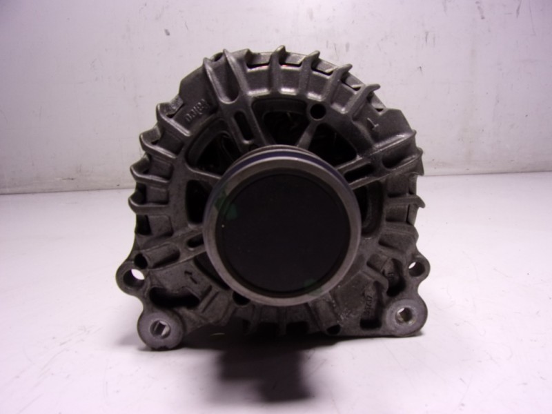 Recambio de alternador para audi q2 (gab) 1.6 tdi referencia OEM IAM 04L903021D 04L903021D 