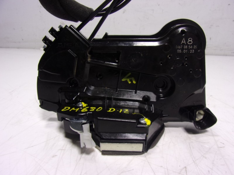 Recambio de cerradura puerta delantera izquierda para toyota hilux (3b/3c/3d) gr sport referencia OEM IAM 6904002450  