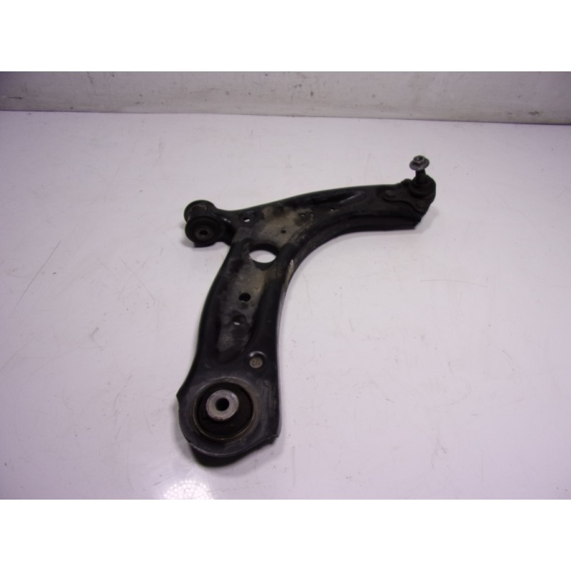 Recambio de brazo suspension inferior delantero derecho para audi q2 (gab) 1.6 tdi referencia OEM IAM 81A407152C  