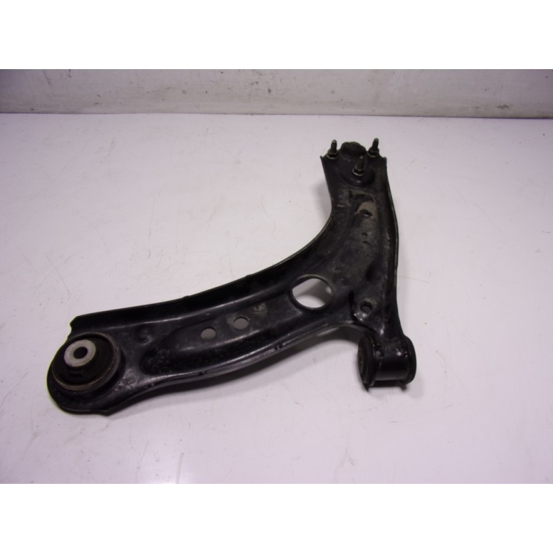 Recambio de brazo suspension inferior delantero derecho para audi q2 (gab) 1.6 tdi referencia OEM IAM 81A407152C  