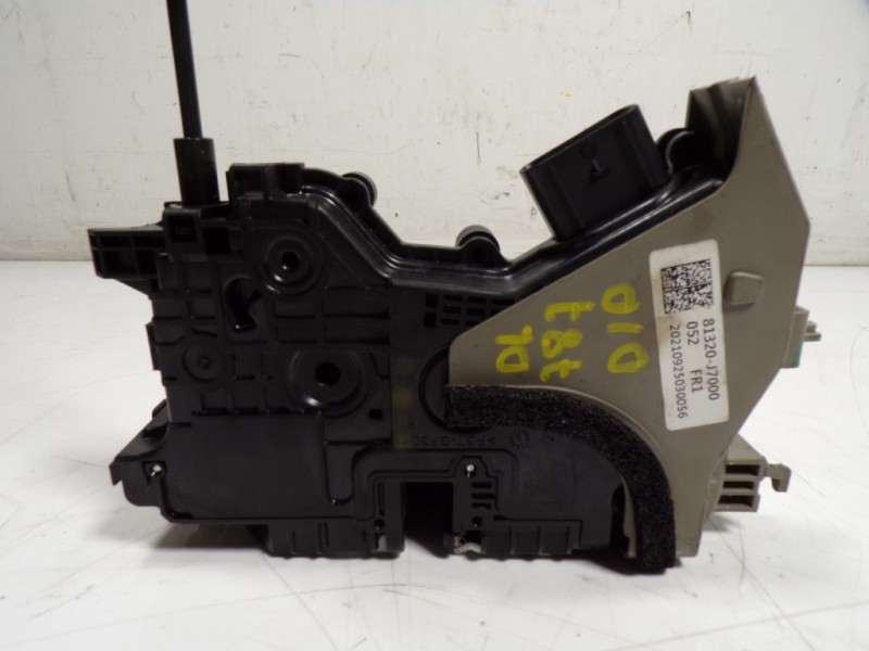 Recambio de cerradura puerta delantera derecha para kia ceed 1.0 tgdi cat referencia OEM IAM  81320J7000 