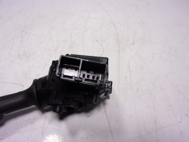 Recambio de mando limpia para toyota hilux (3b/3c/3d) gr sport referencia OEM IAM 8465206260 0626017F816 