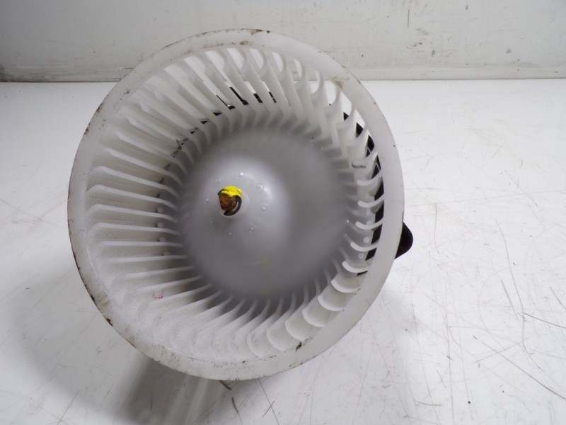 Recambio de motor calefaccion para kia ceed 1.0 tgdi cat referencia OEM IAM  EB1D1NXJAA 