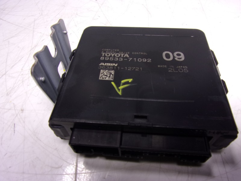 Recambio de modulo electronico para toyota hilux (3b/3c/3d) gr sport referencia OEM IAM 8953371092 8953371092 