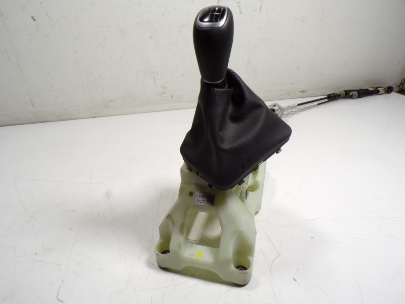 Recambio de palanca cambio para kia ceed 1.0 tgdi cat referencia OEM IAM  43700J7120WK 