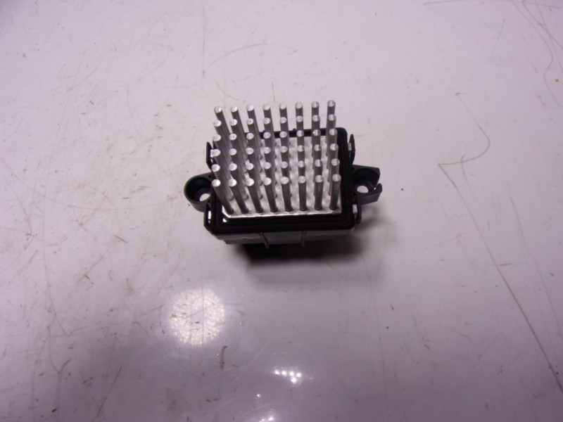 Recambio de resistencia calefaccion para ford mondeo turn. 2.0 tdci cat referencia OEM IAM 5441896 DG9H19E624AA 