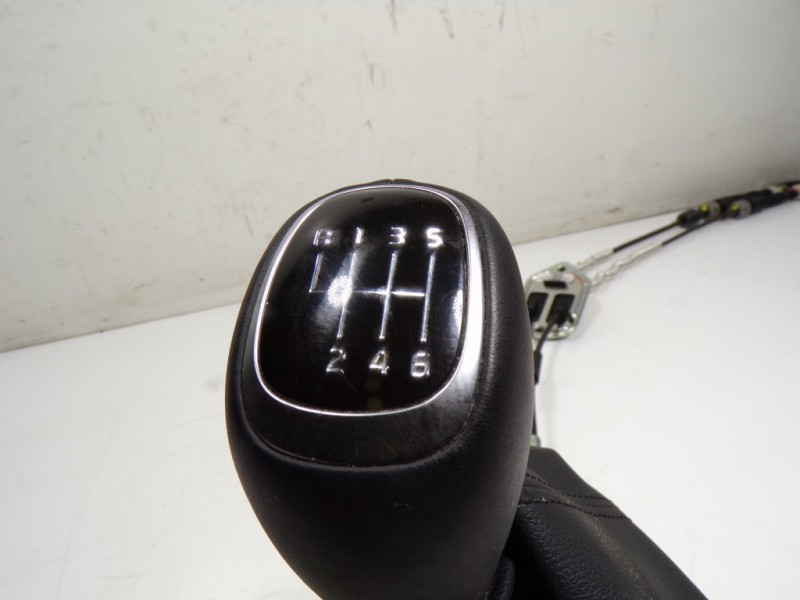 Recambio de palanca cambio para kia ceed 1.0 tgdi cat referencia OEM IAM  43700J7120WK 