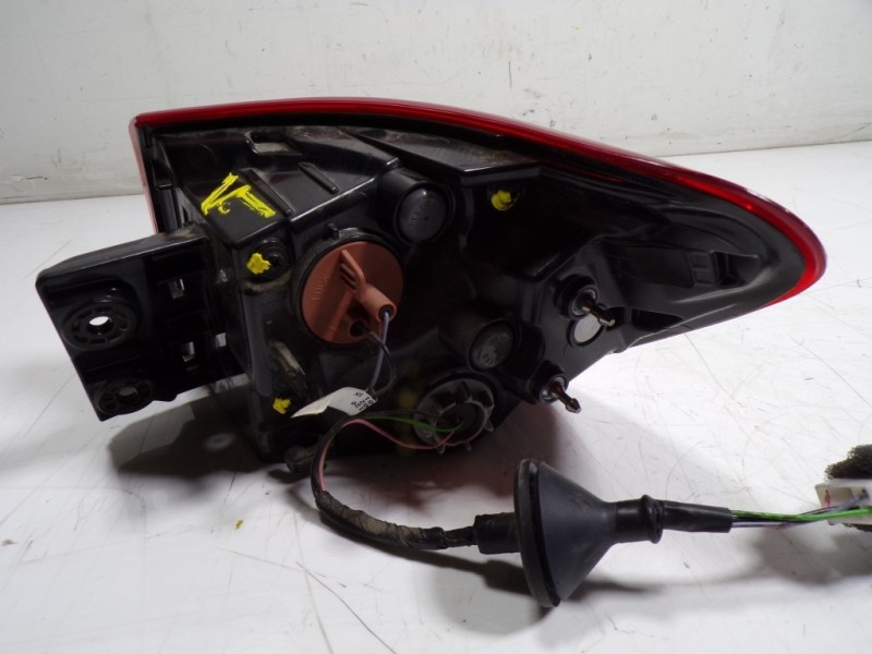 Recambio de piloto trasero izquierdo para kia ceed 1.0 tgdi cat referencia OEM IAM  J792413200 