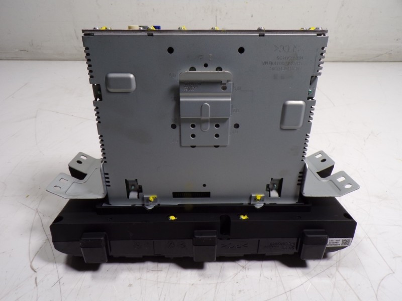 Recambio de sistema navegacion gps para kia ceed 1.0 tgdi cat referencia OEM IAM  96560J7AC1WK 