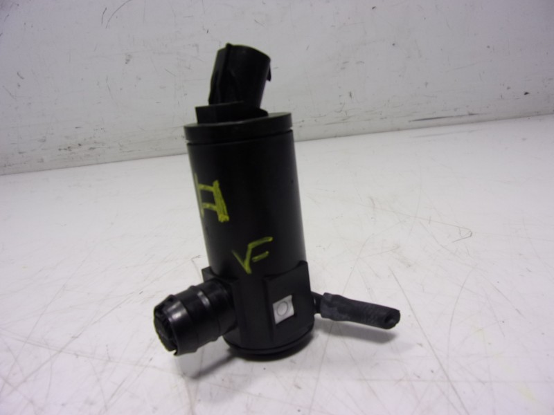 Recambio de bomba limpia para toyota hilux (3b/3c/3d) gr sport referencia OEM IAM 853300K021 853300K021 