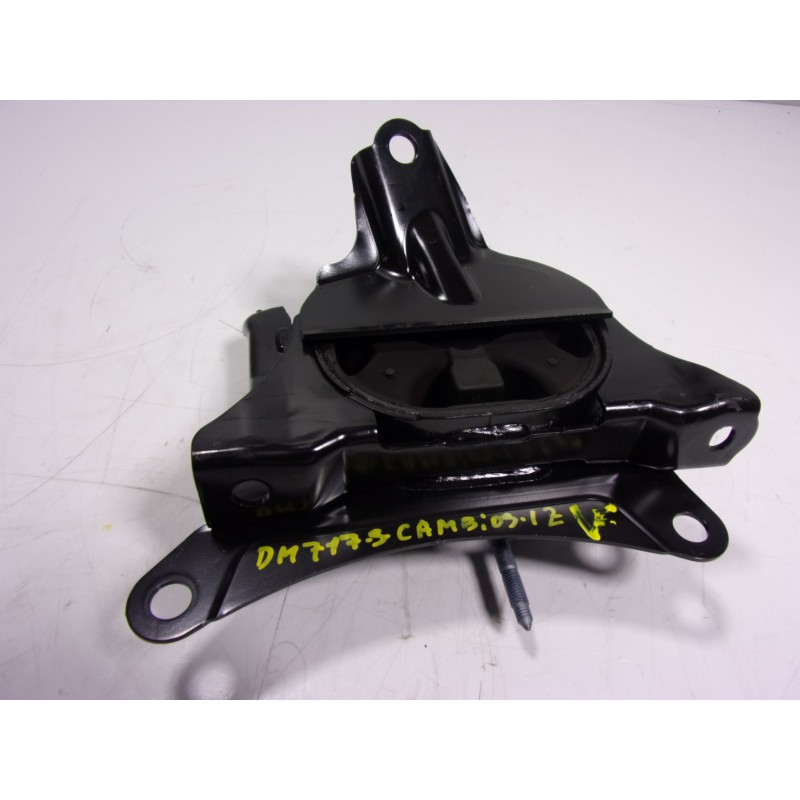 Recambio de soporte cambio para toyota corolla hybrid referencia OEM IAM 123720T680  