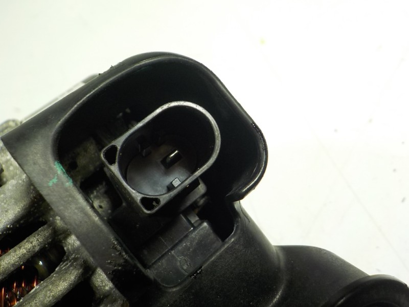 Recambio de alternador para hyundai i40 style referencia OEM IAM  373002A900 