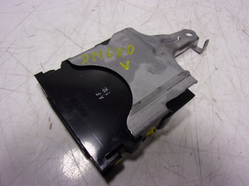 Recambio de modulo electronico para toyota hilux (3b/3c/3d) gr sport referencia OEM IAM 893400K030 893400K030 