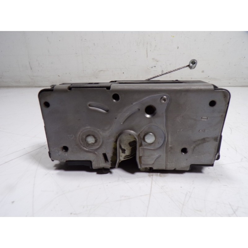 Recambio de cerradura puerta trasera izquierda para fiat punto (199) 1.2 cat referencia OEM IAM 52065102  