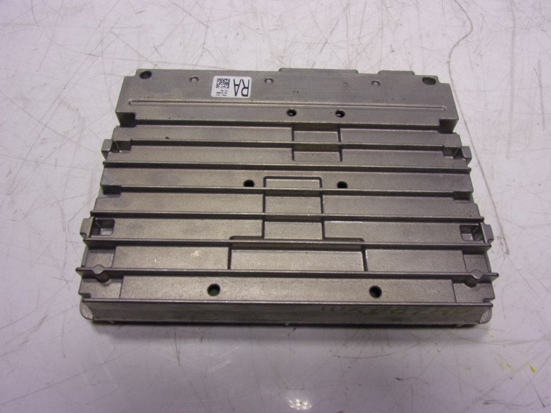 Recambio de modulo electronico para toyota hilux (3b/3c/3d) gr sport referencia OEM IAM 86840K0011 86840K0011 