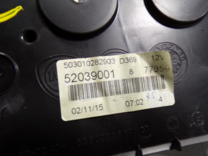 Recambio de cuadro instrumentos para fiat punto (199) 1.2 cat referencia OEM IAM 52039001 52039001 