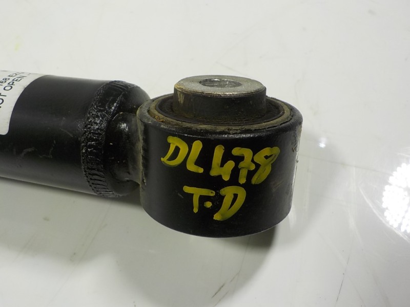 Recambio de amortiguador trasero derecho para seat leon sportstourer (kl8) style referencia OEM IAM 5WA513049E 5WA512013AE 