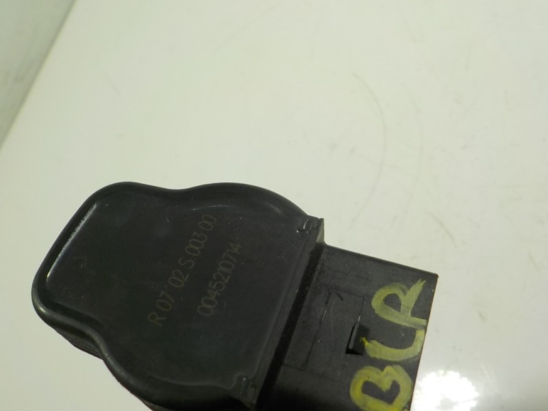 Recambio de bobina para volkswagen passat berlina (3c2) edition referencia OEM IAM  R0702S00300 