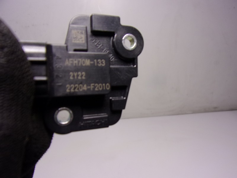 Recambio de caudalimetro para toyota yaris cross 1.5 vvti 16 v 55 kw referencia OEM IAM  22204F2010 