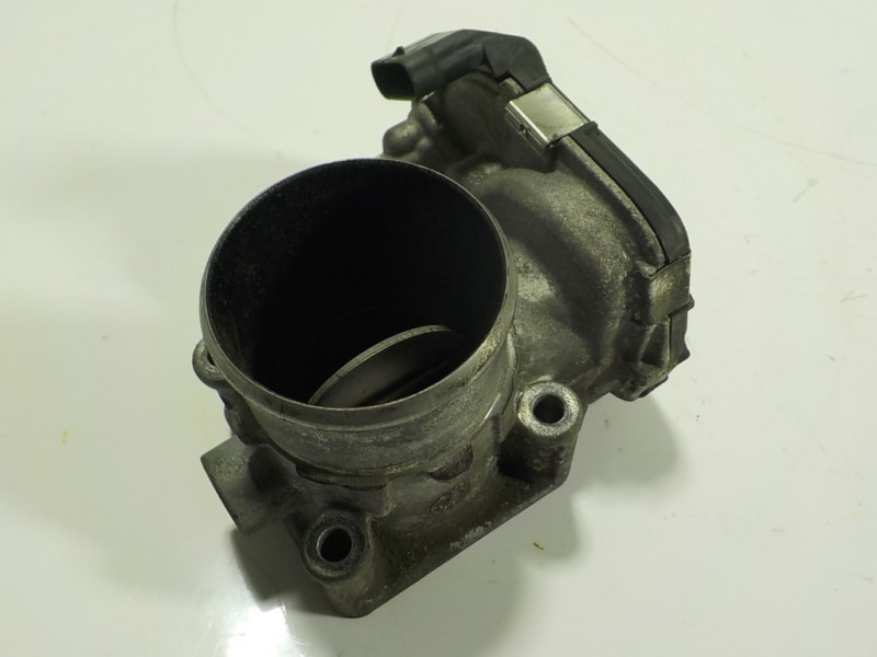 Recambio de caja mariposa para hyundai i30 comfort referencia OEM IAM  351002A600 